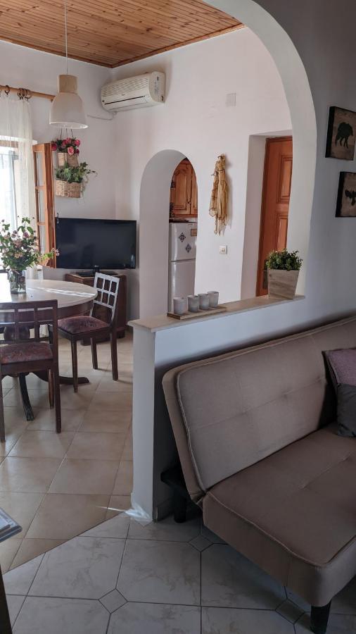 Apartamento Family House At Corfu Town Exterior foto